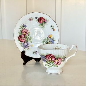 VTG Royal Dover April Teacup Saucer Set Fine Bone China